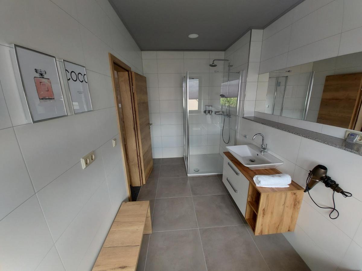 Ferienwohnung Nikolena 피라마센스 외부 사진